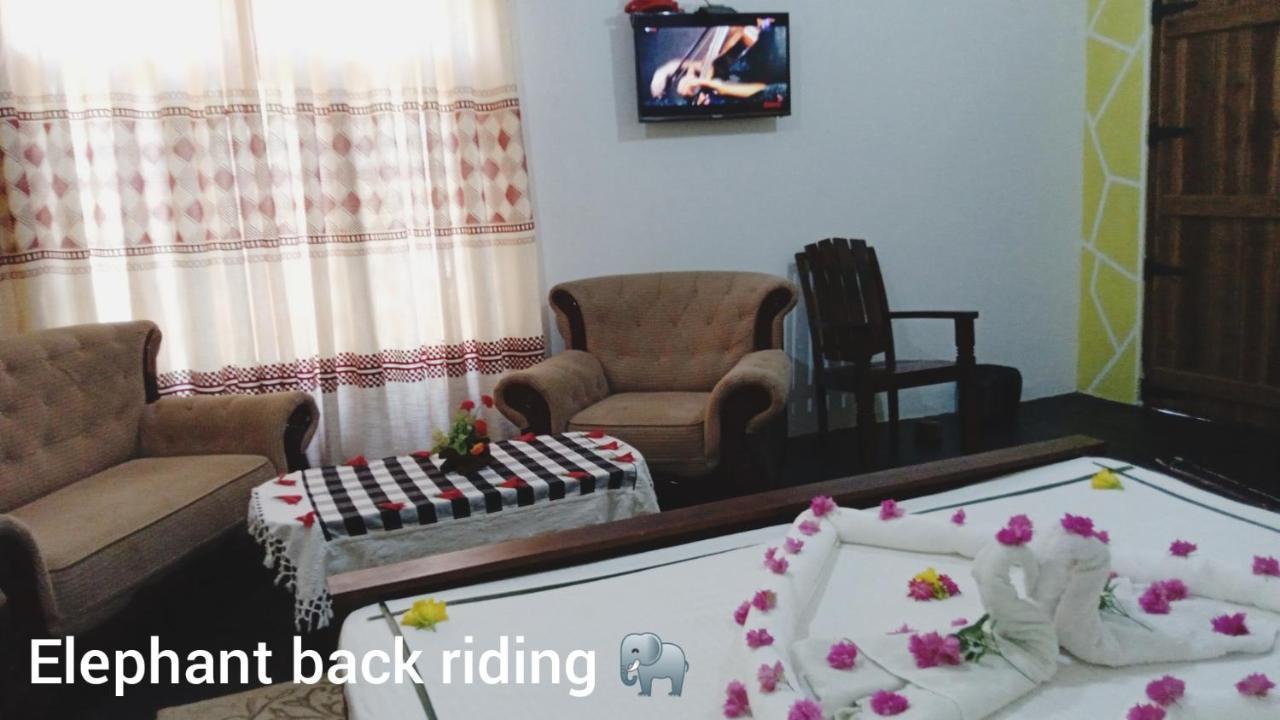 Oleena Home Stay Habarana Kültér fotó