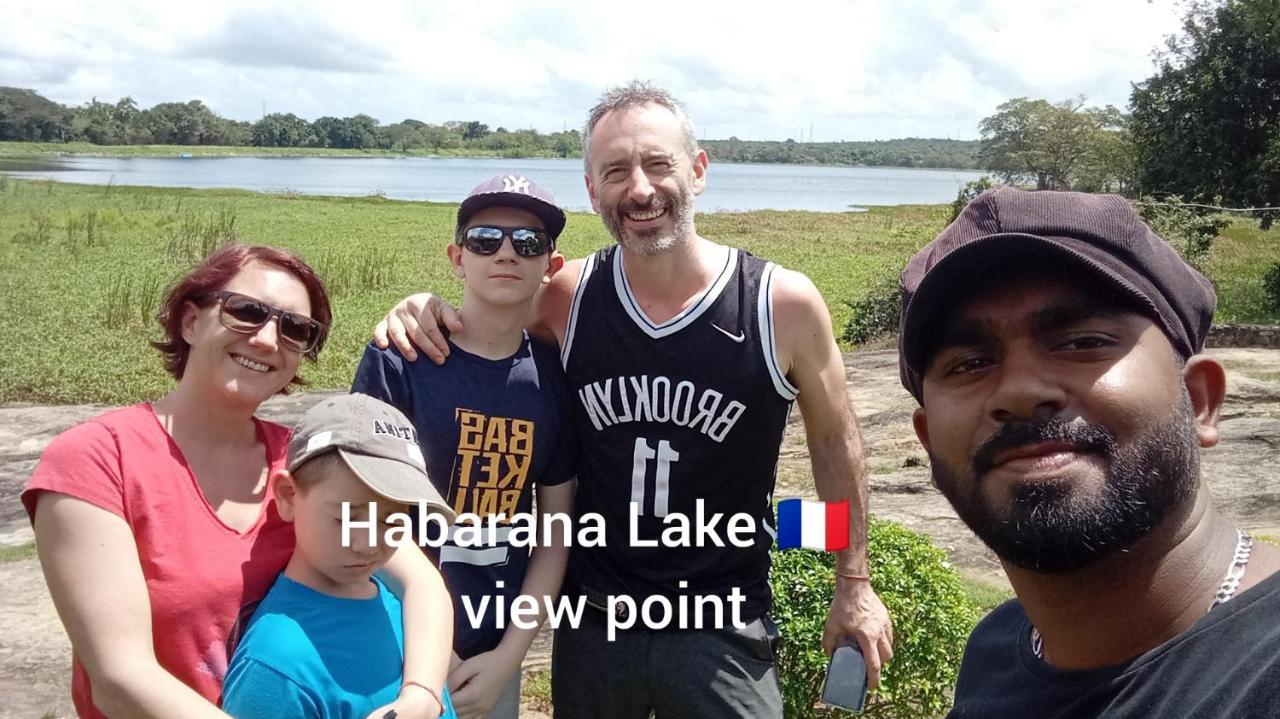 Oleena Home Stay Habarana Kültér fotó